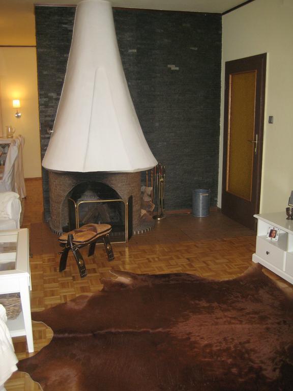 Ferienwohnung Fritz フィラハ エクステリア 写真